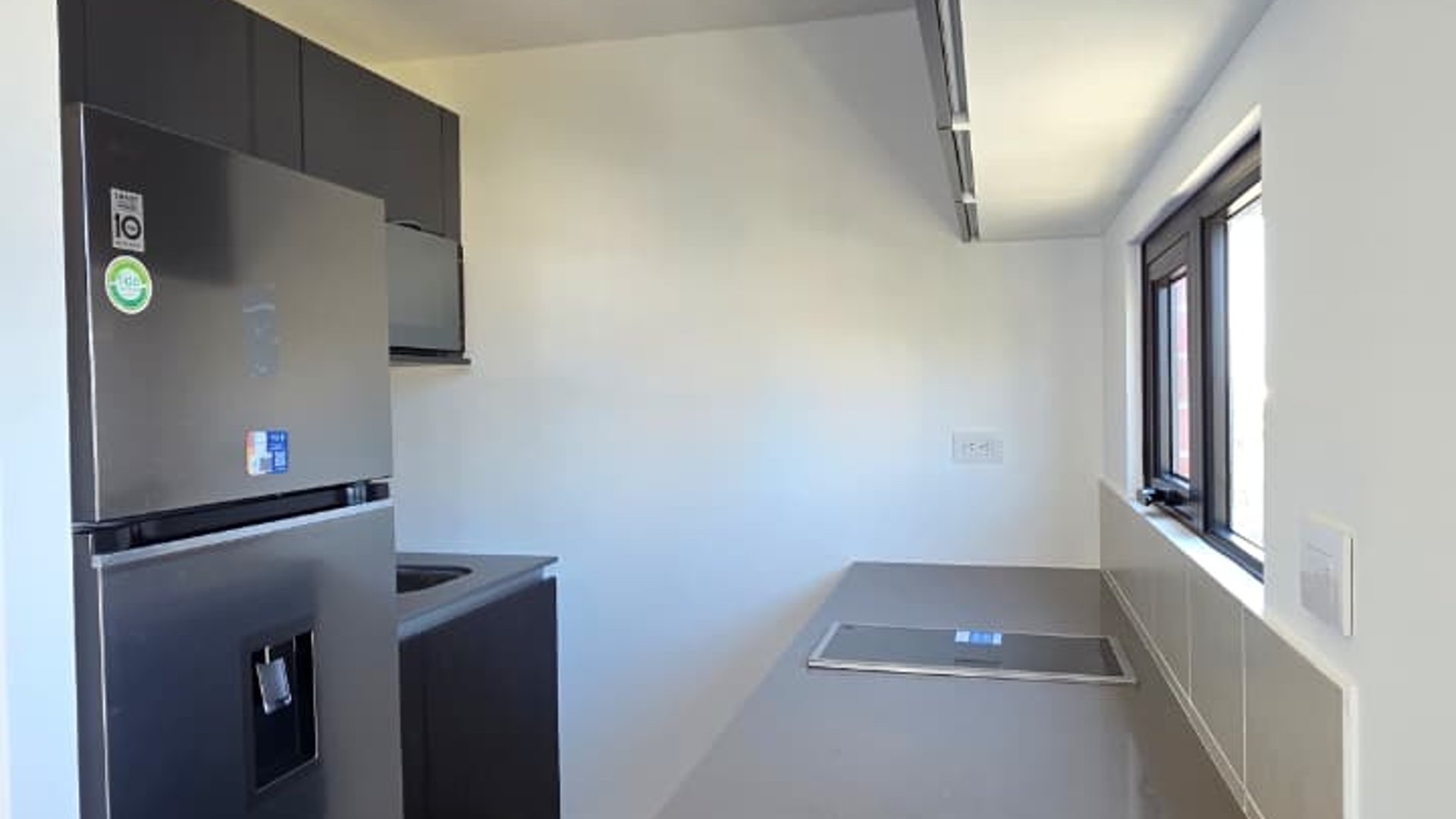 Moderno Apartamento en Renta de 1 Habitación en zona 15 VHll.