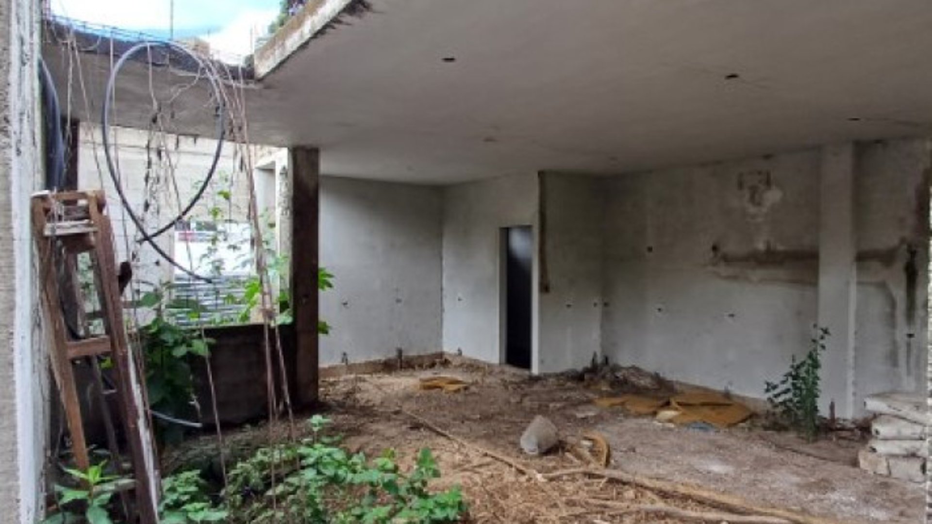 Terreno en Renta San Cristóbal, construcción iniciada - Miniatura 4