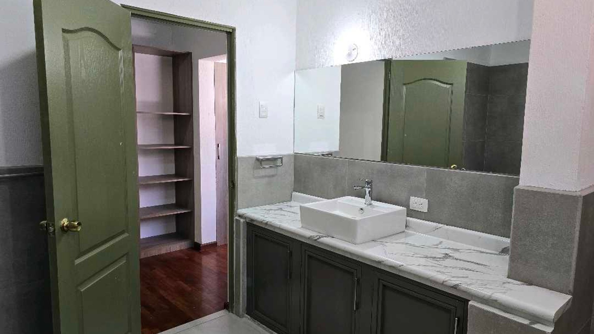 CASA EN ALQUILER ZONA 13, AVENIDA HINCAPIÉ - Miniatura 13