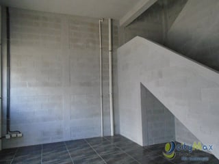 Ofibodega en Venta al final de Calzada Roosevelt - 2