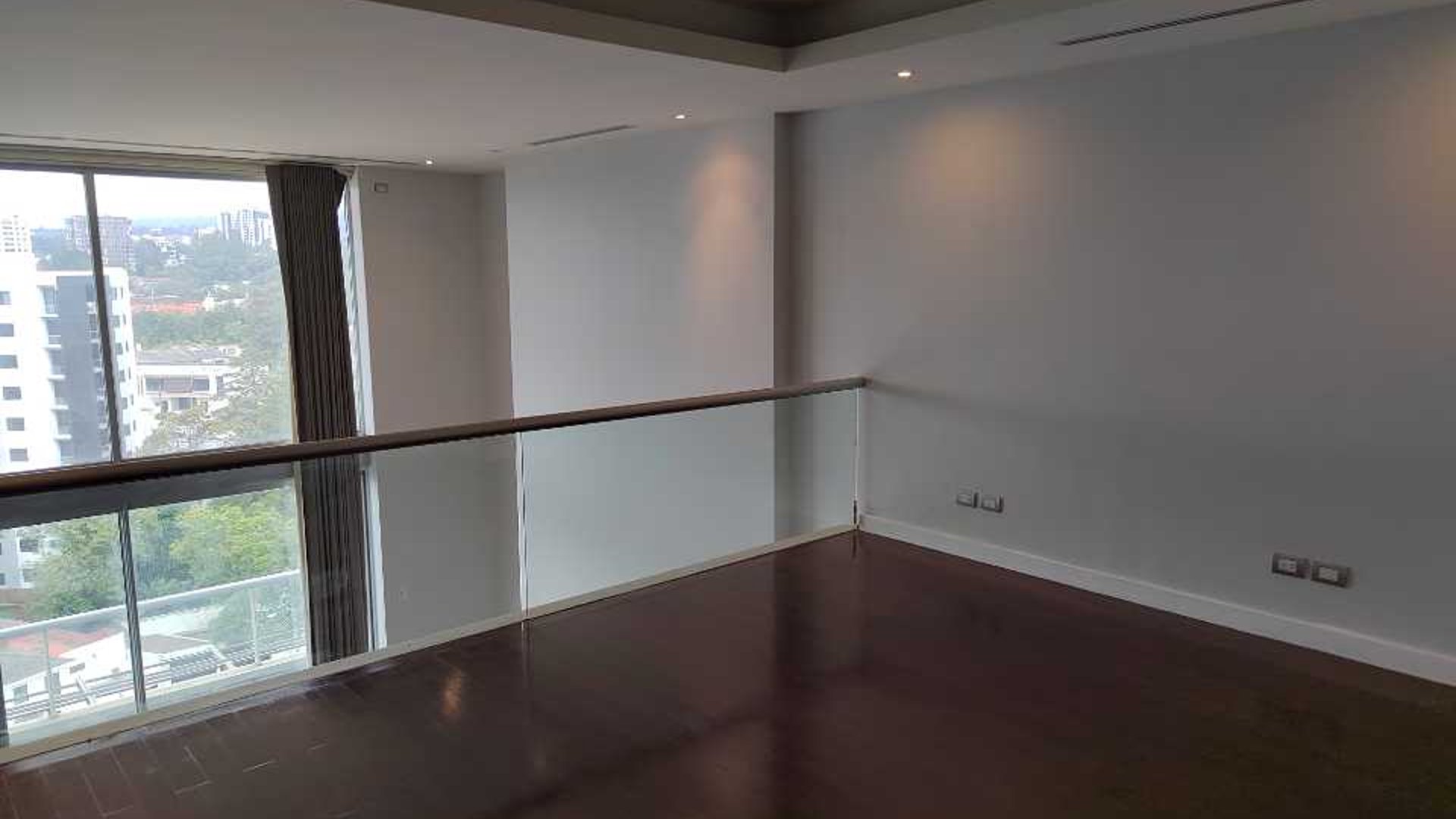 Vendo apartamento zona 10 - Miniatura 9