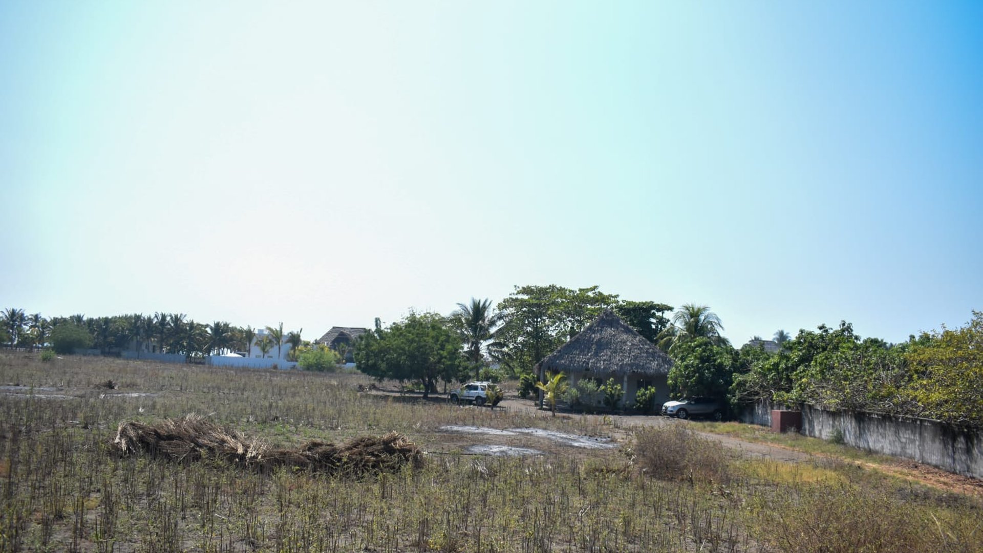 Venta de terreno en Hawaii Monterrico Ref-4957 - Miniatura 2