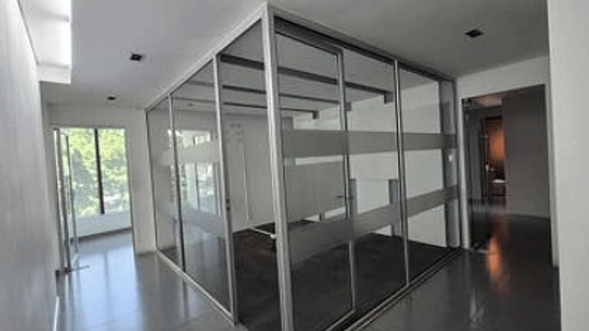 Oficina en VENTA en zona 10