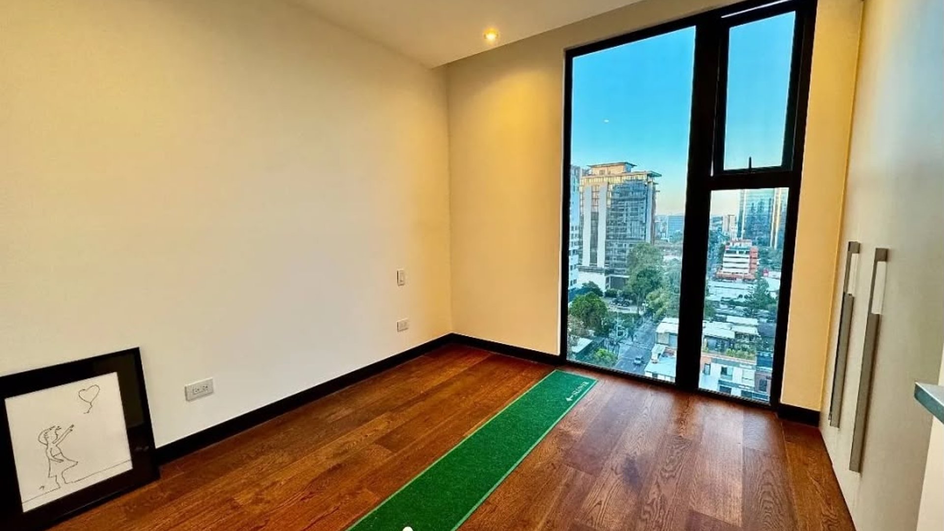 ???? APARTAMENTO EN RENTA – 3 HAB | VASANTA | ZONA 10 - Miniatura 4
