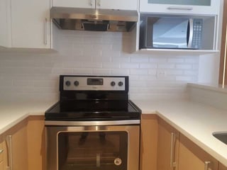 APARTAMENTO EN ALQUILER EN ZONA 10  -  2 HABITACIONES - 3