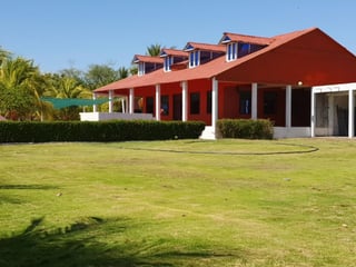 Chalet vacacional en venta y renta en Monterrico - 2