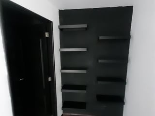 Oficina en Torino 1 Zona 10 | Nivel alto y espacios amplios - Image 8