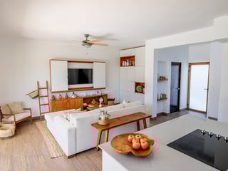 Villa Amueblada en Venta en La Mar Monterrico - Image 4