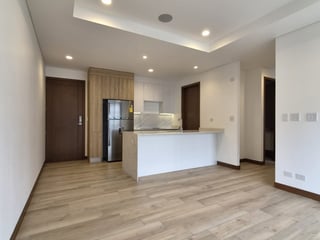 Apartamento nuevo en zona 10, ceca de Diagonal 6 - 4