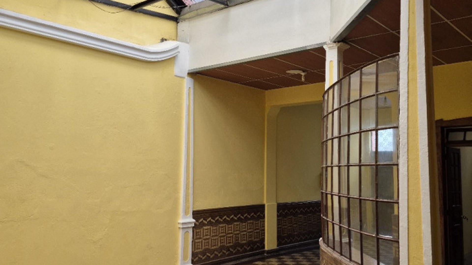 Rento Casa Grande para Oficinas o entidades en zona 2 - Miniatura 20