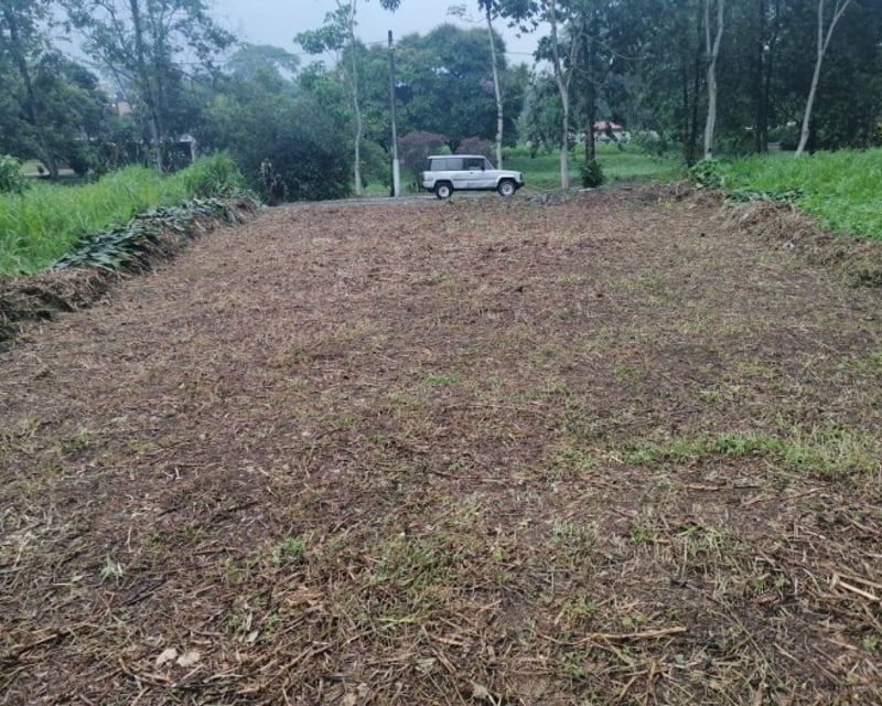 VENDO TERRENO EN PRADOS DE COATEPEQUE