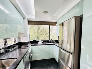 en Venta o Renta Apartamento amueblado en Zona 10 - 3