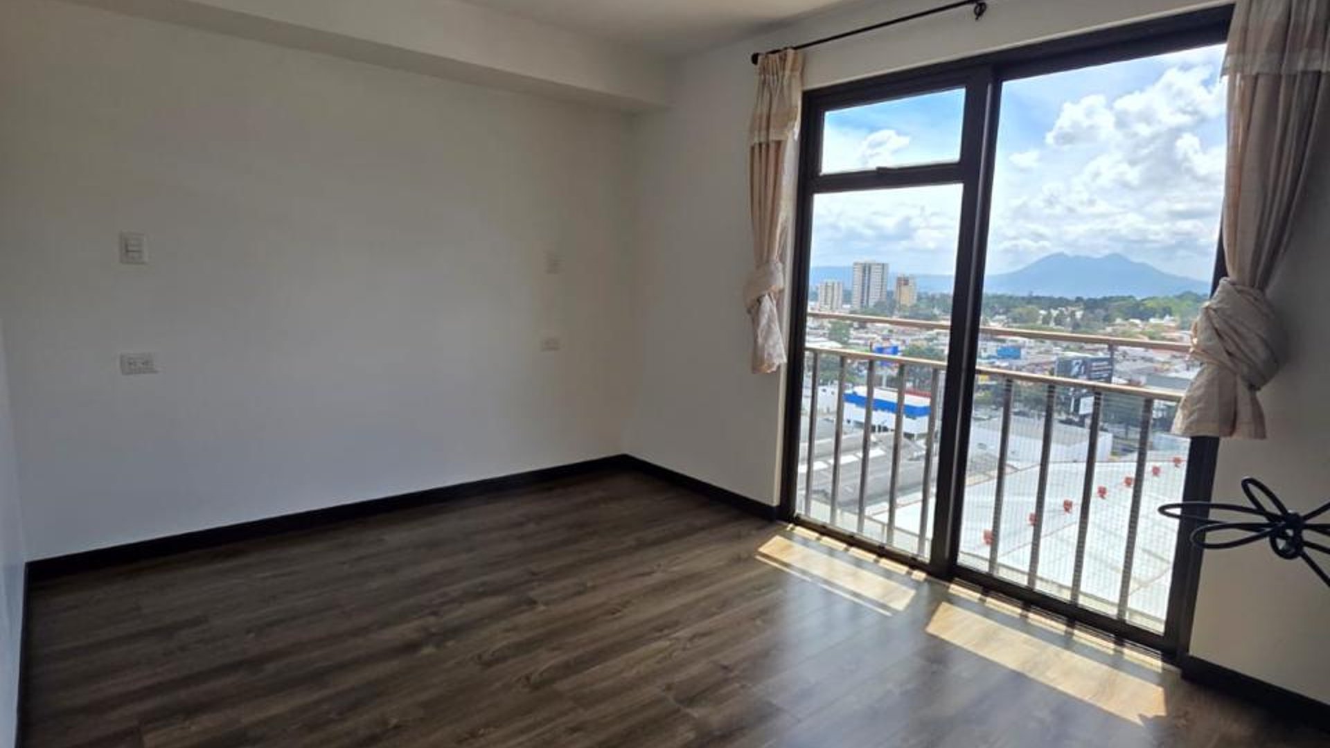 Apartamento en Venta zona 7 / Di Fiori - Miniatura 14