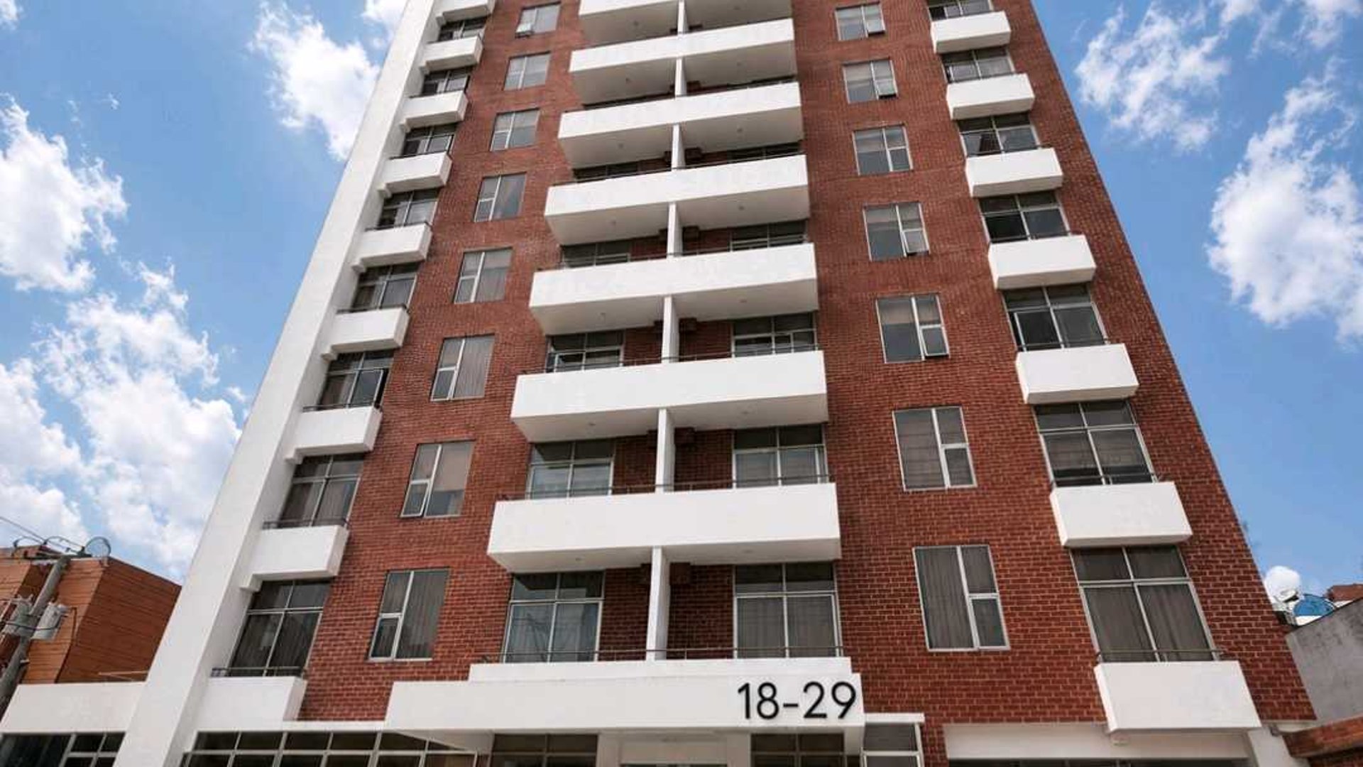 APARTAMENTO EN ALQUILER / VENTA???? Casa Américas, Zona 13 - Image 1