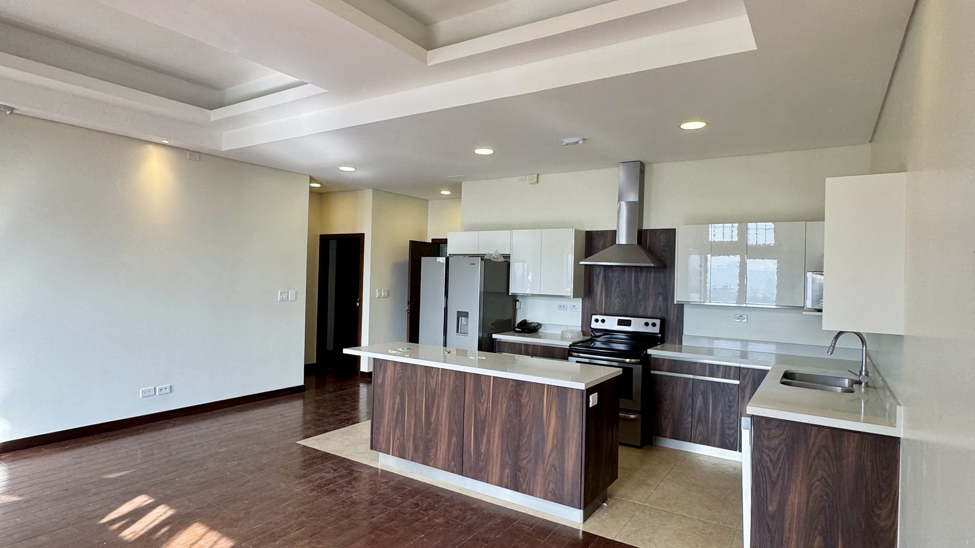 Apartamento en renta zona 16 / Ramblas de Cayalá - Miniatura 4