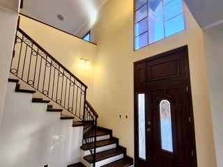 Luxurious 3 Bedroom House for Sale in Zona 15, Guatemala City - Image 11