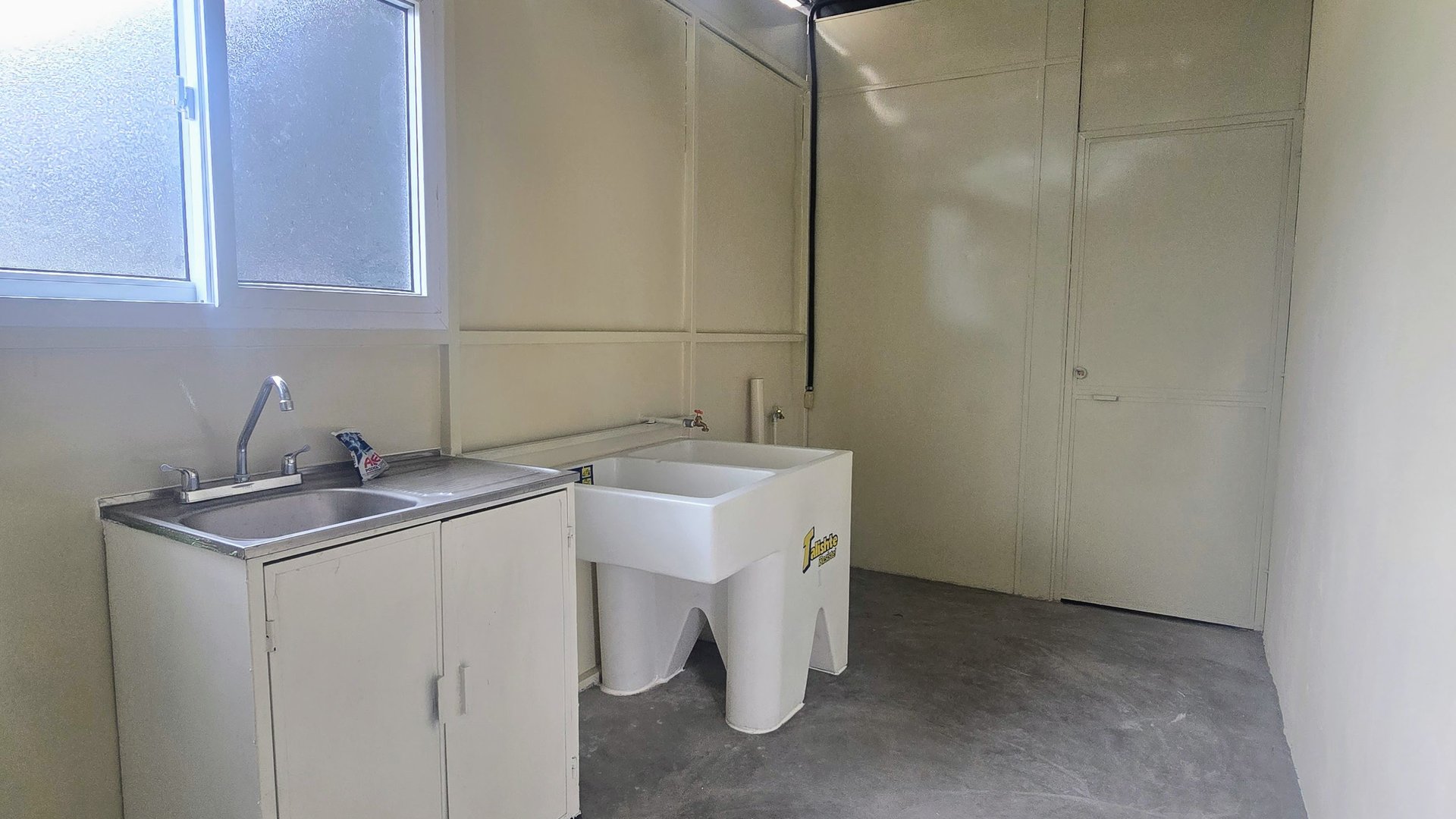 Apartamento en Renta en Zona 13, sector de Pamplona - Miniatura 6