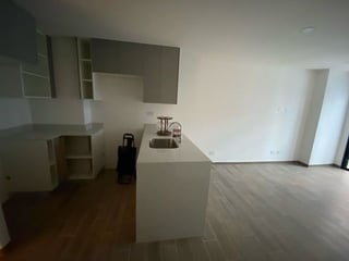 Apartamento en Venta – Parque 14, Zona 14 - Image 2