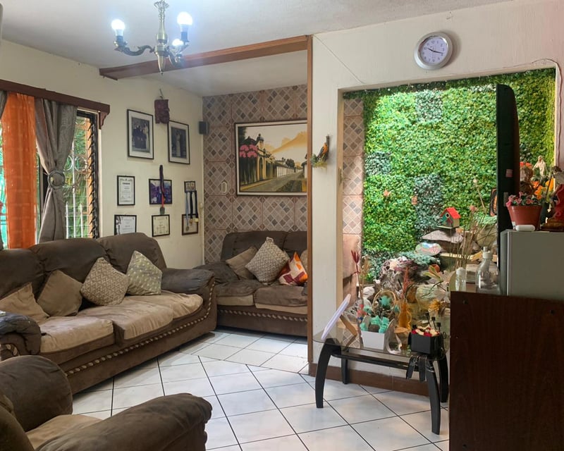 Casa en Renta para Institución en Colonia Santa Isabel 1, zona 6