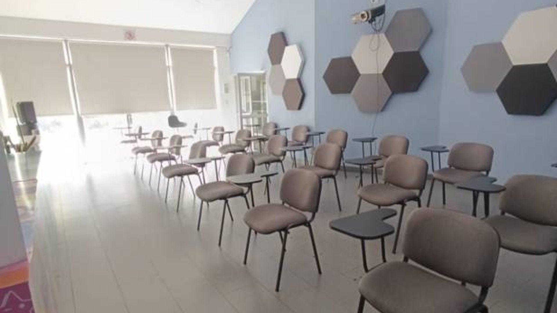 Edificio en Renta, Zona 09 (R10418) - Miniatura 16