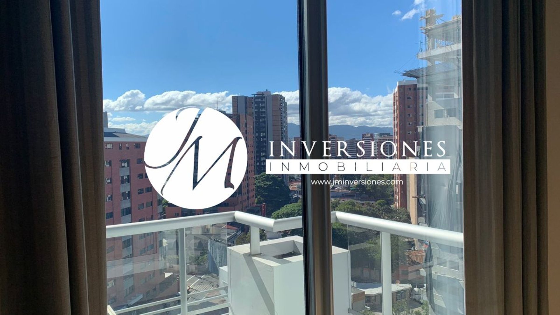 Apartamento en Venta Amueblado en zoa 10 - Miniatura 3