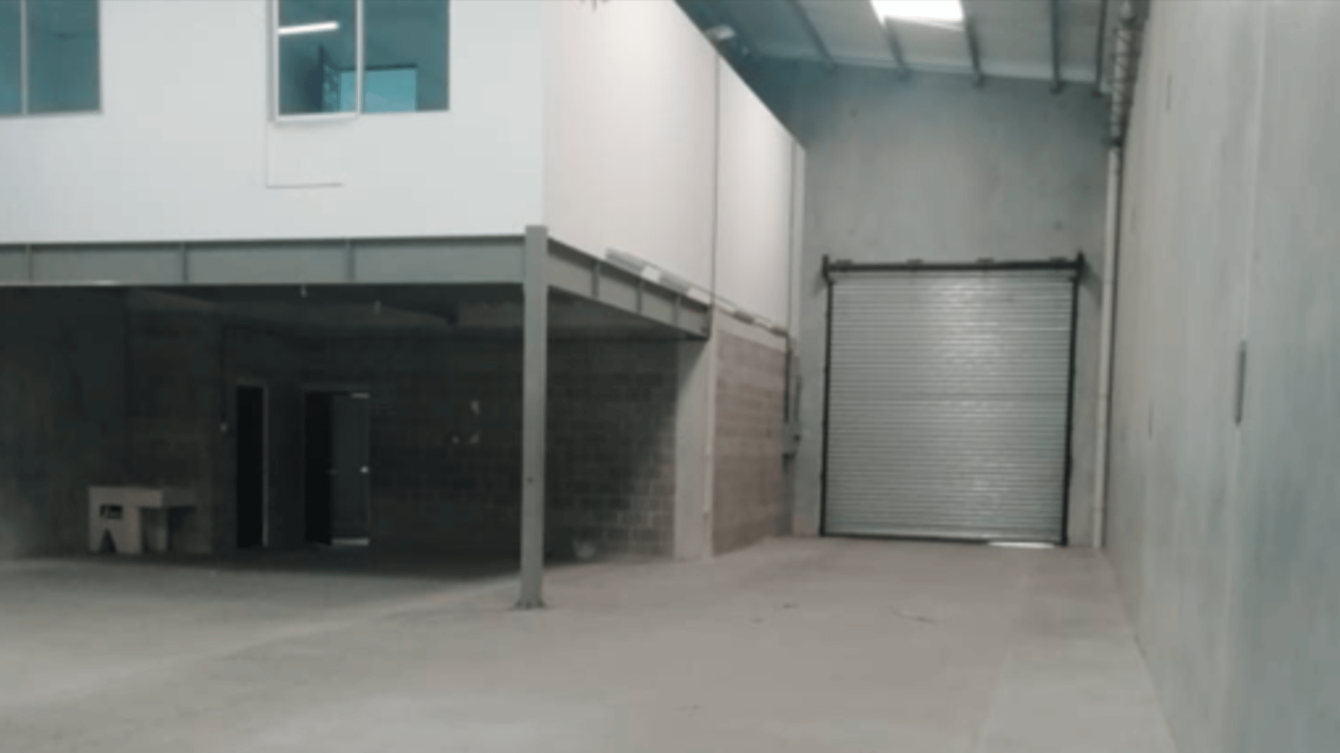 Bodegas en venta para inversionista, zona 18 - Miniatura 2