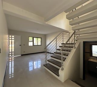 Casas en Venta Hacienda Real, zona 16