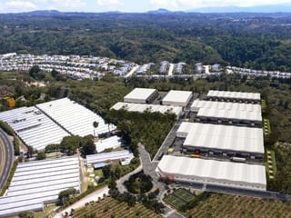 Bodegas en venta de 350 metros en Parque Industrial KM27 CAES Ref-5623 - 5