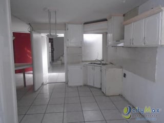 Vendo Casa Sobre Calle Transitada Carretera al Salvador - Image 8