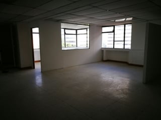 Oficina en renta Av. La Reforma, zona 10 - 2