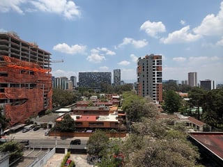 Oficinas en venta Zona 10 Guatemala con parqueos y bodegas - 5