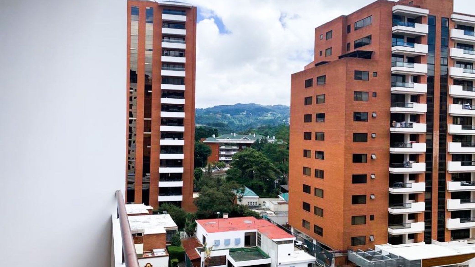 Apartamento en Renta  Zona 14 Torre Quattro - Miniatura 16