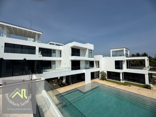 Exclusiva Mansión Frente al Mar en Venta Ideal como Residencia de Lujo u Hotel - Image 19