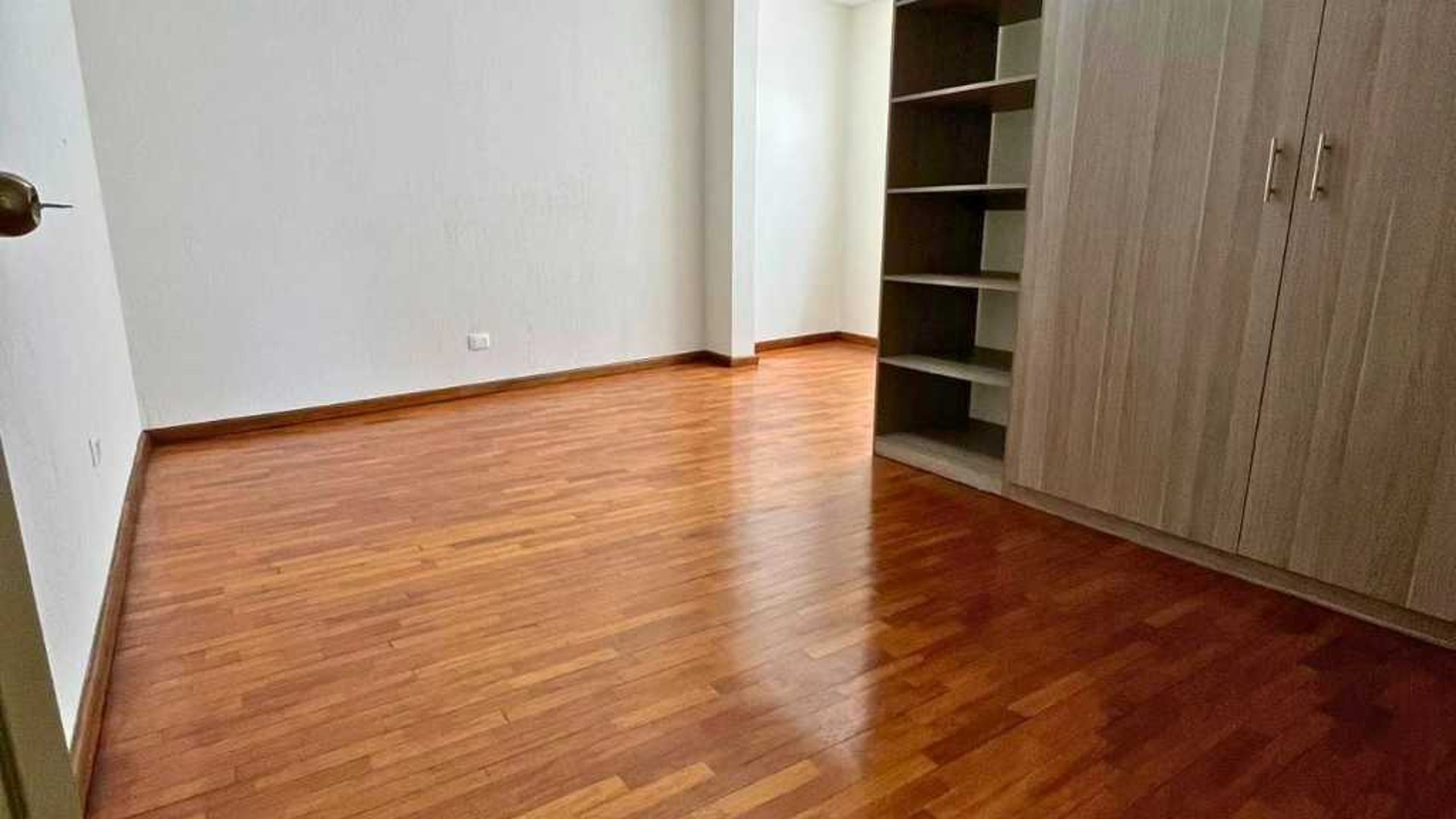 CASA EN RENTA – CONDOMINIO SAN SEBASTIÁN, AVENIDA HINCAPIÉ, ZONA 13 - Miniatura 16