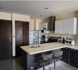 En renta Apartamento en Zona 15 Amueblado
