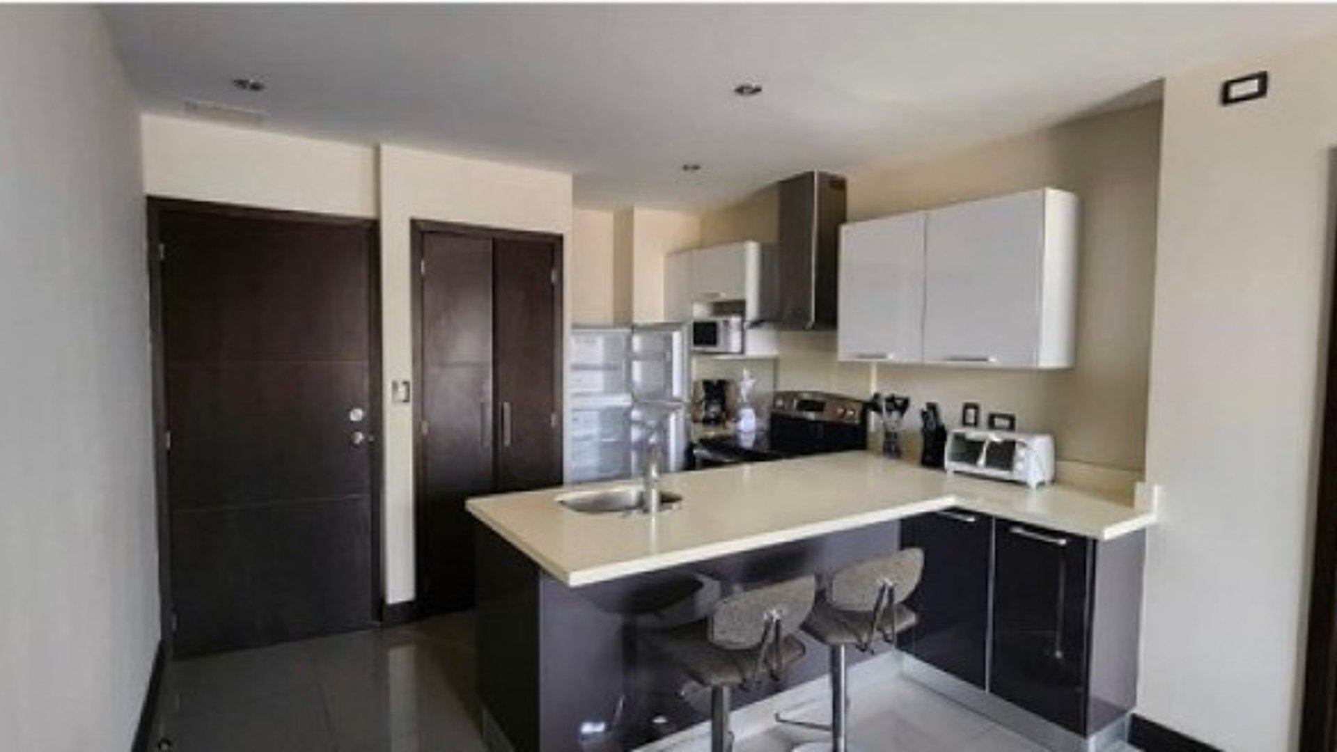 En renta Apartamento en Zona 15 Amueblado