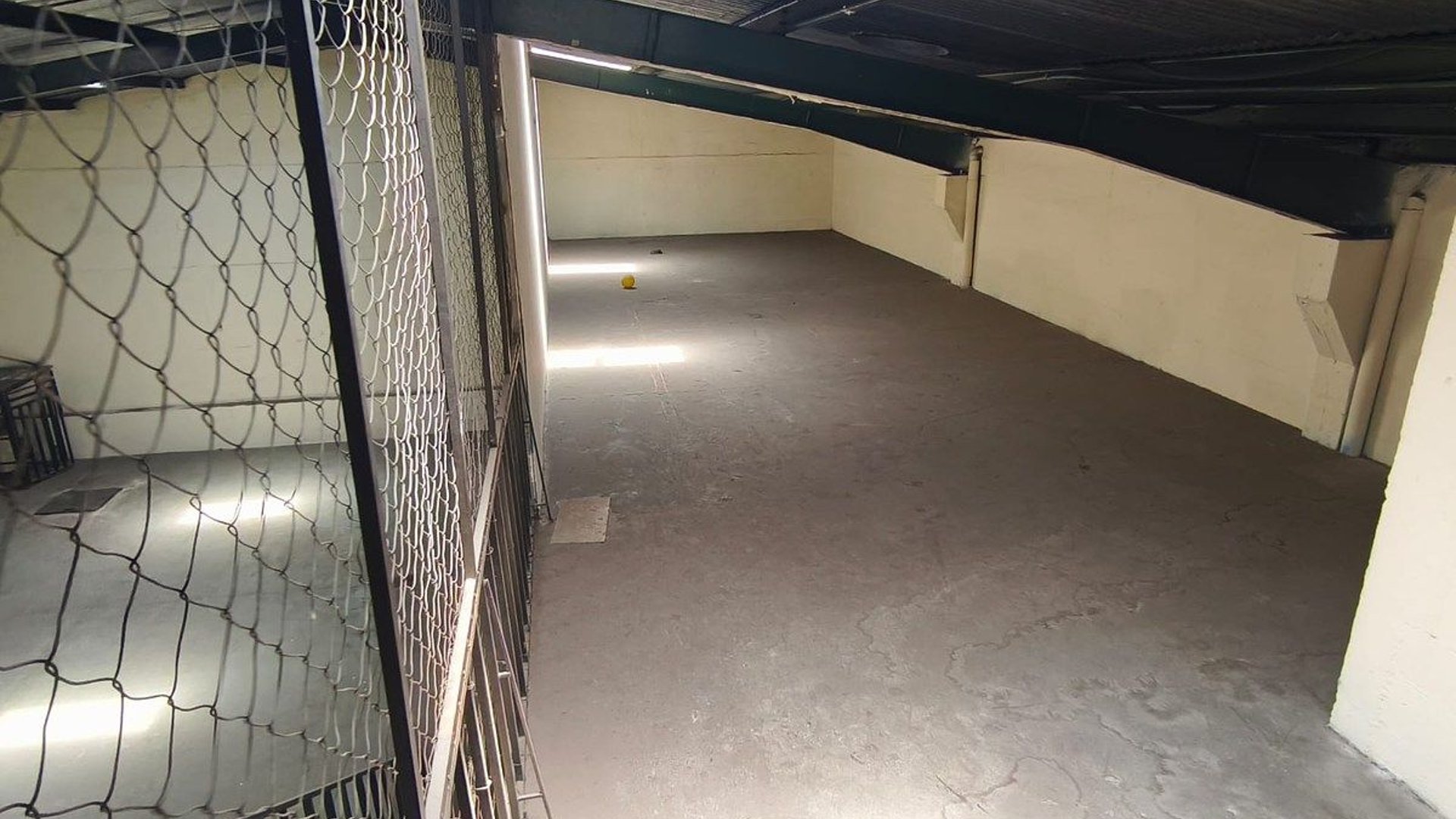 Bodega en Renta - Sobre Calzada Aguilar Batres Zona 12 - Miniatura 10