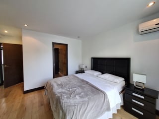 Apartamento Amueblado en Renta zona 15 Vista Hermosa 1 - Image 9