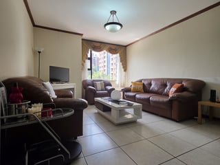 Apartamento Amueblado en Zona 10 Guatemala - 2