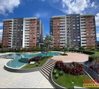 Apartamento en Venta, Zona 14 (V10076)