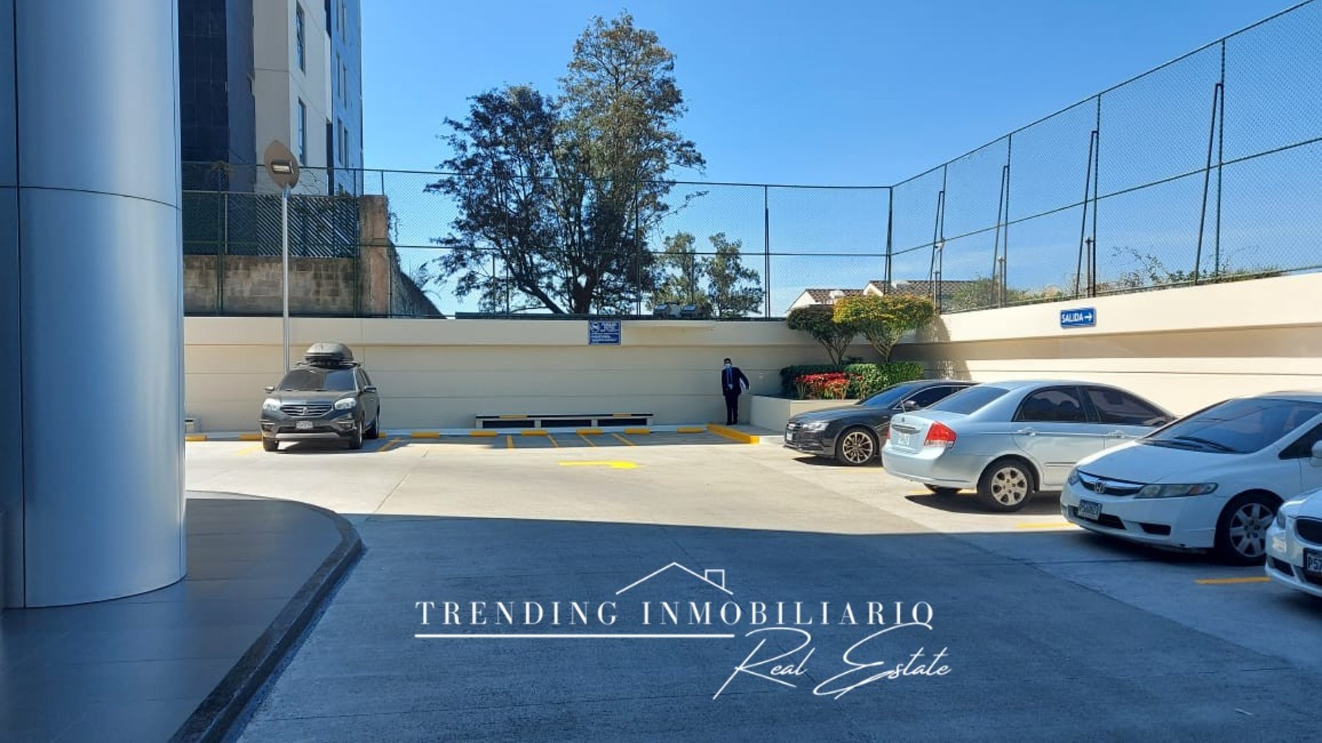 Local en venta Edificio Avante Zona 15, 84.64 m² - Miniatura 9