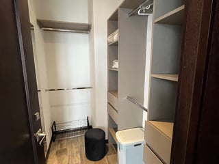 Vendo o rento Apartamento de 2 habitaciones en  Lirios  de Cayala 1 . zona 16 - 2