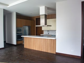 Apartamento en Venta o Alquiler – Edificio Echo, Zona 14 - 2