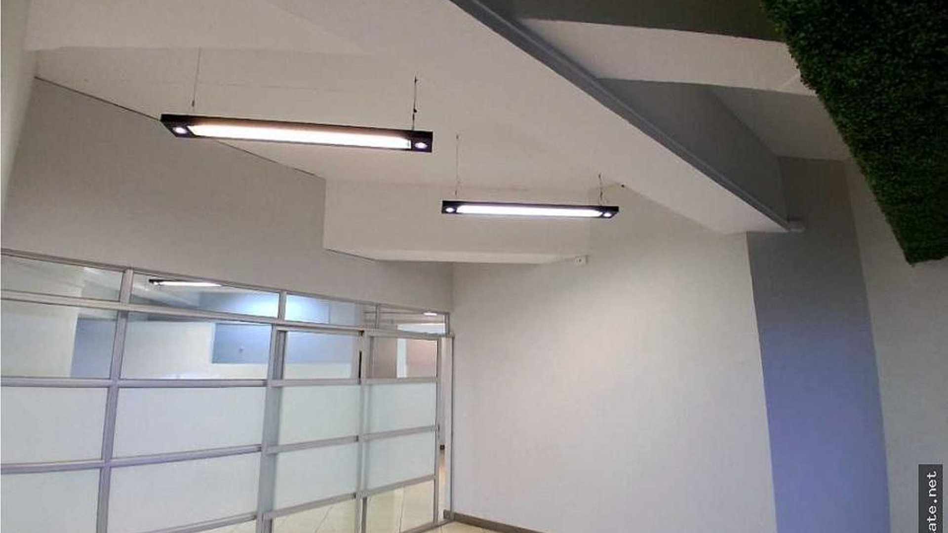 Oficina en Venta – Design Center, Zona 10 | 114 m² + 2 Parqueos - Miniatura 10