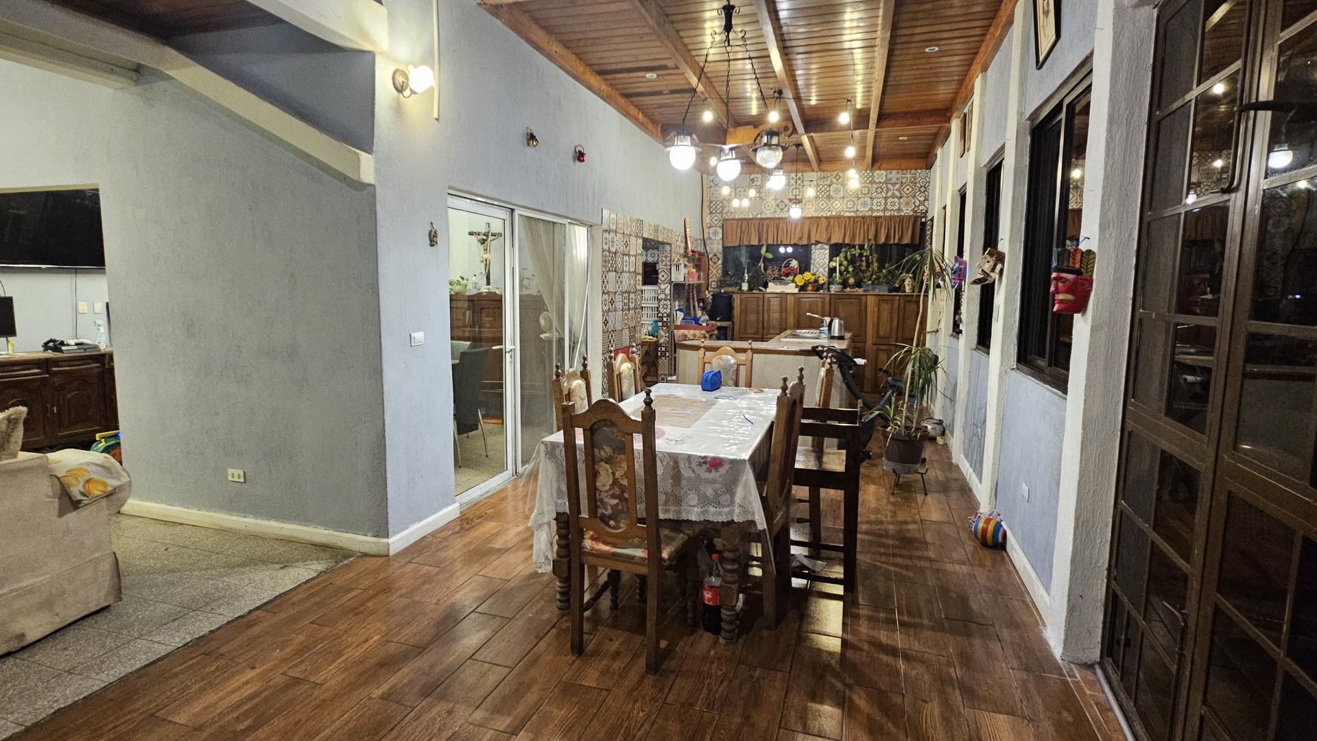 Exclusiva Casa En Venta En Residenciales El Bosque Zona 12 - Miniatura 5