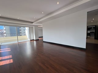 *Alquier amplio apartamento 2 niveles Quinta  Avenida, Zona 14* - 2