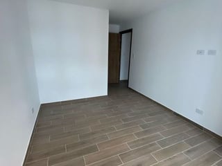 Apartamento en Venta – Parque 14, Zona 14 - Image 6