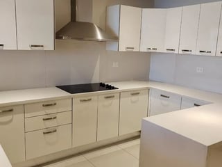 🏢 Apartamento en Zona 14 – 321 m² | 3 Dormitorios con baño | Balcones - 3