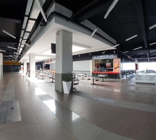 Renta local comercial en zona 7 Calzada San Juan