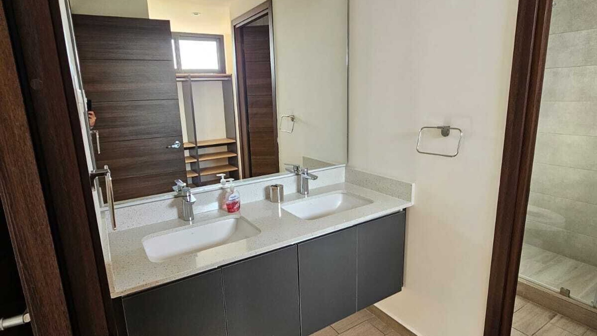 Apartamento en Venta Edificio Parque 15, zona 15 - Miniatura 5